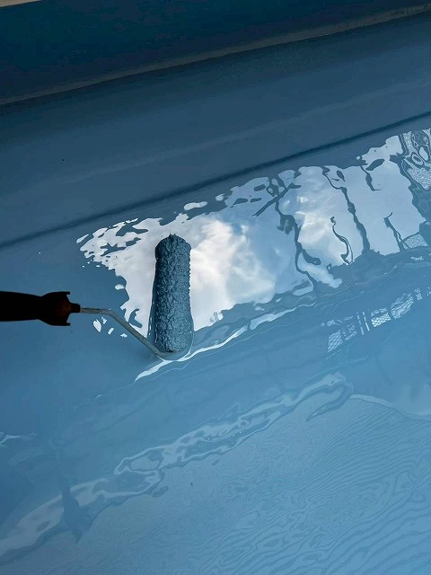 高砂市　ベランダの防水塗料の上塗り